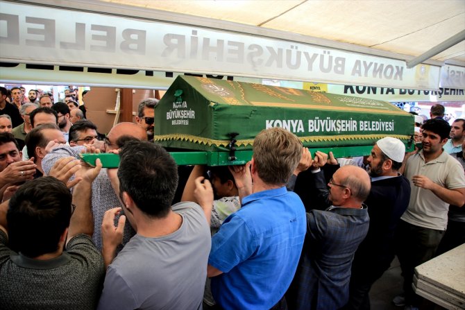 İzmir Valisi Köşger'in kayınpederi Konya'da toprağa verildi