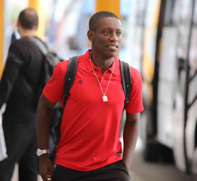 Sivasspor kafilesi Romanya’ya ulaştı