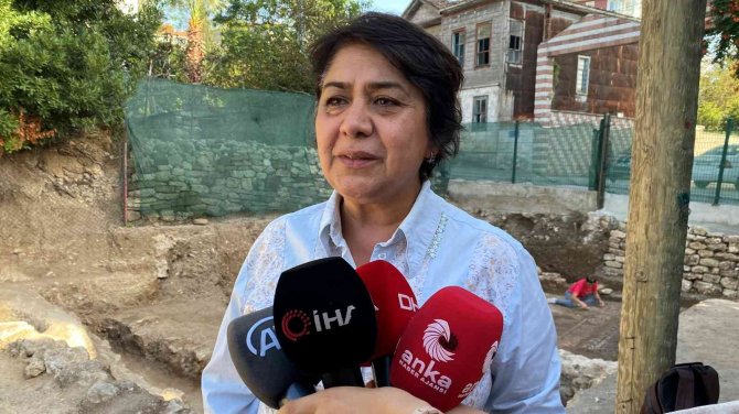 Balatlar kazısında Helenistik dönem mimarisi bulundu