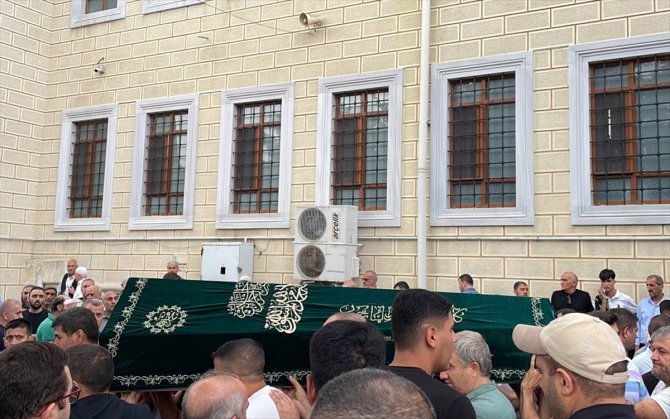 Beylikdüzü'nde öldürülen 2 kız kardeş son yolculuklarına uğurlandı