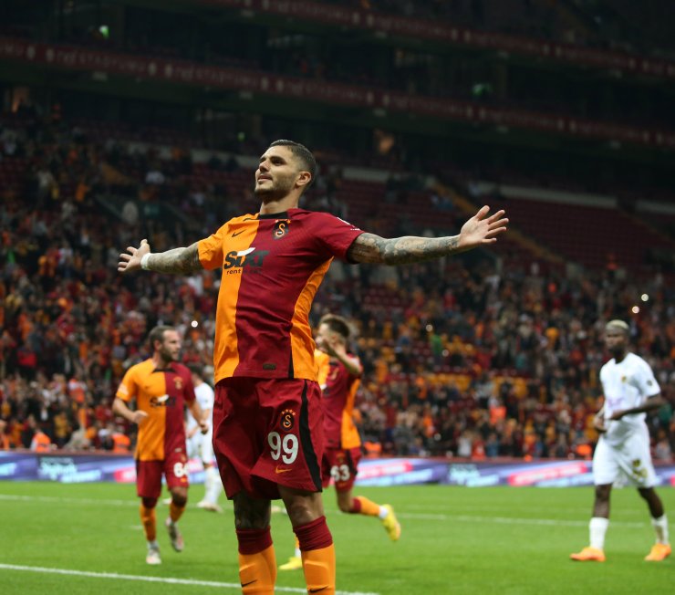 Galatasaray evinde kazandı! 3 gol sesi