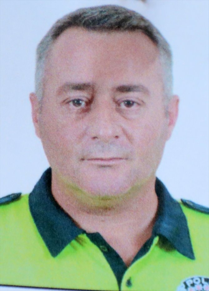 Mersin'de şehit polis memuru Sedat Gezer için cenaze töreni düzenlendi