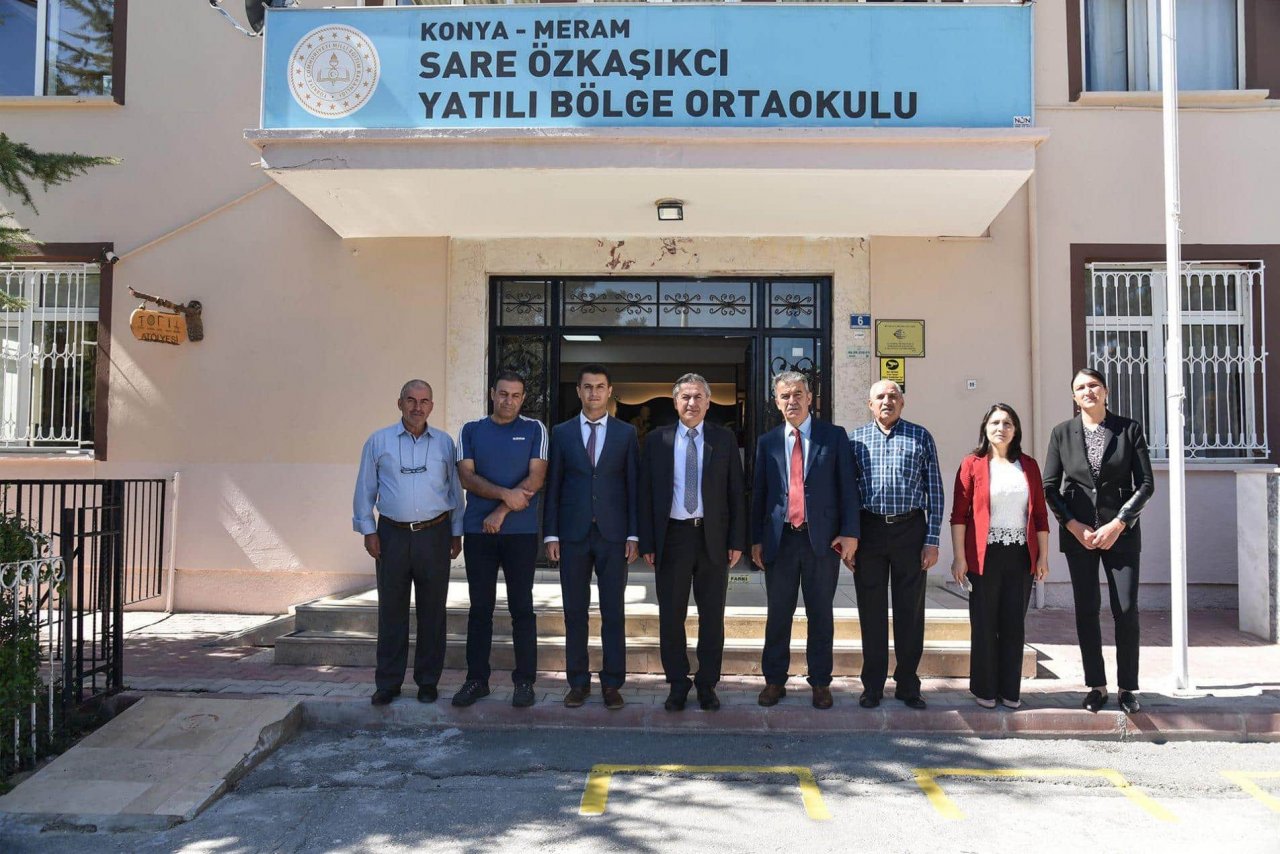mudur-yigit-okullari-gezdi-3.jpg