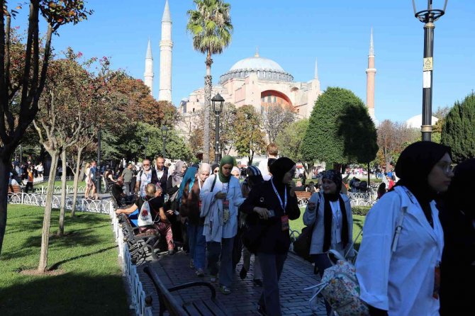 Konya'da 60 bin öğrenci ecdadın izinde İstanbul turunda