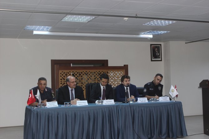 Karapınar ilçe yöneticileri ilçedeki yüksekokul öğrencileriyle buluştu