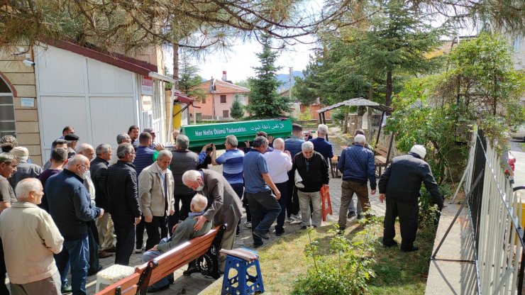 Kazada ölen 23 yaşındaki veteriner Pınar, memleketi Konya'da son yolculuğuna uğurlandı