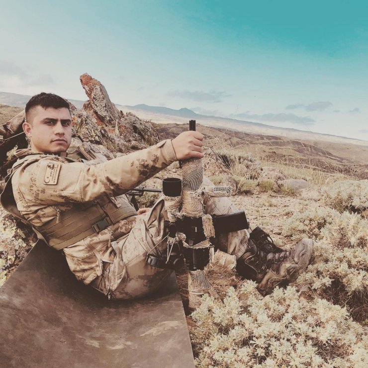 Şehit Uzman Çavuş Kürşat Sert'in babası: "Gül oğlum gül, bizim de bayramımız gül"