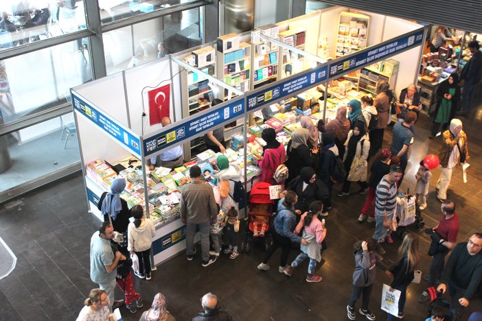 konya-kitap-gunleri-3.jpg