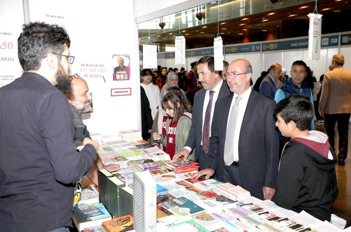konya-kitap-gunleri-2-001.jpg