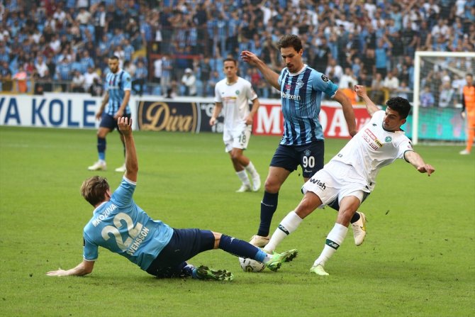Adana Demirspor: 1 - Konyaspor: 1 (İlk yarı)