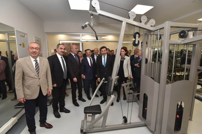 Karatay’da yatırım değeri 21 milyon TL olan sosyal tesis açıldı