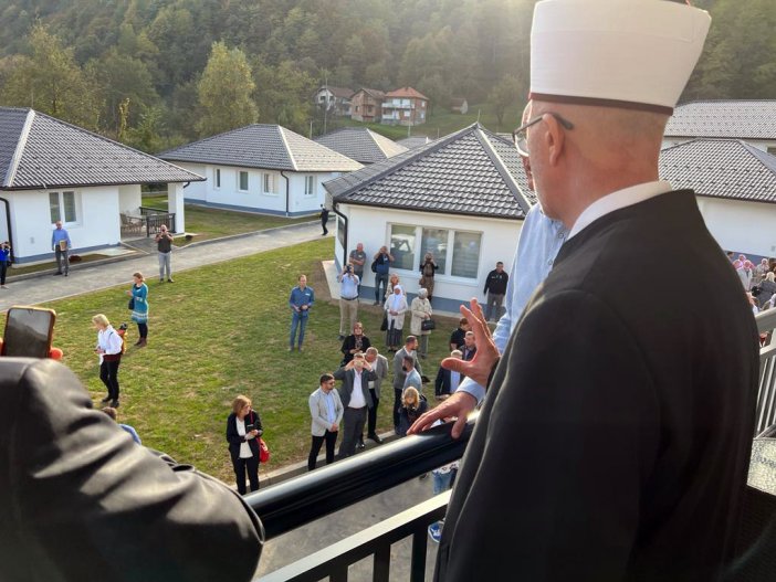 srebrenitsa-anneleri-bakim-evi-2.jpeg