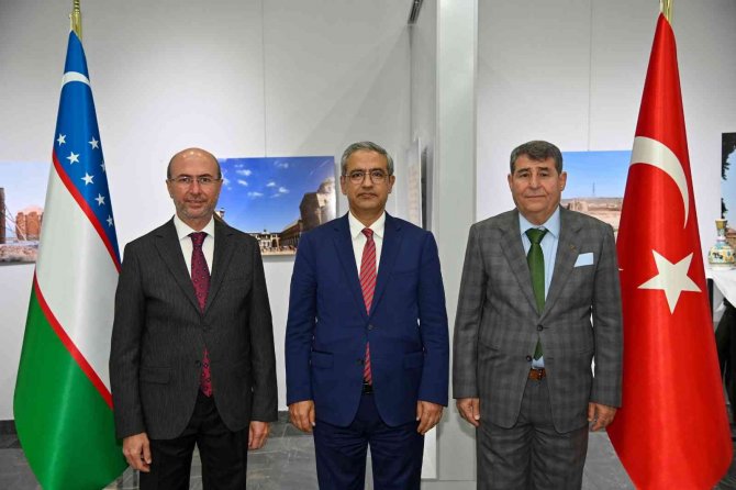 Büyük Selçuklu Sergisi Özbekistan’da açıldı