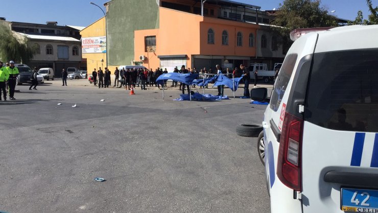 Konya merkezde kaza! TIR'a çarpan motosikletteki 2 genç öldü