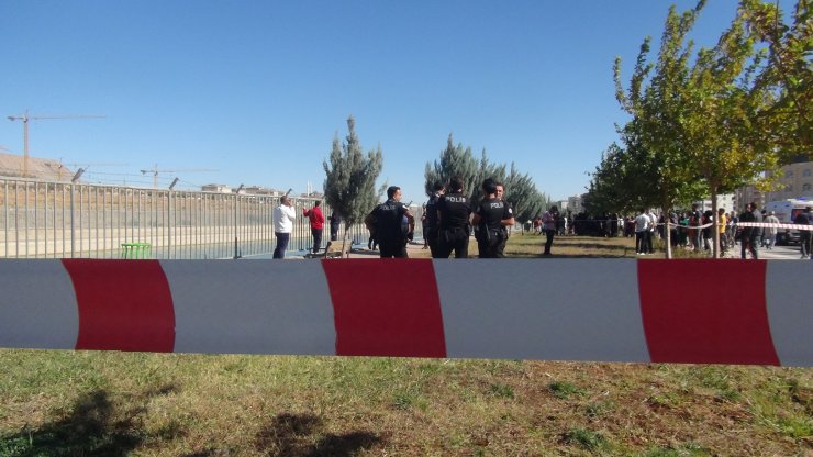 Düşen oltayı almak isterken kanalda akıntıya kapıldılar! 2 kardeş boğuldu