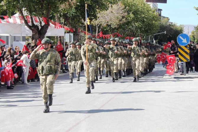 Konya’da 29 Ekim coşkuyla kutlandı