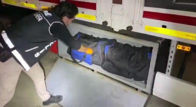 Polisin durdurduğu TIR'da 21 kilo uyuşturucu ele geçirildi