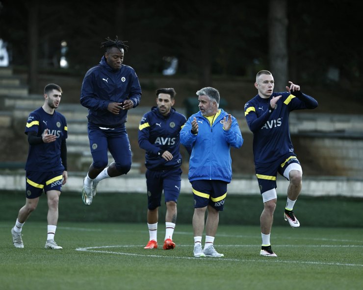 Fenerbahçe'de Dinamo Kiev mesaisi başladı