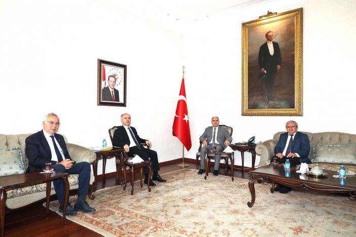 vali-ozkanin-kabulleri-devam-ediyor-2.jpg