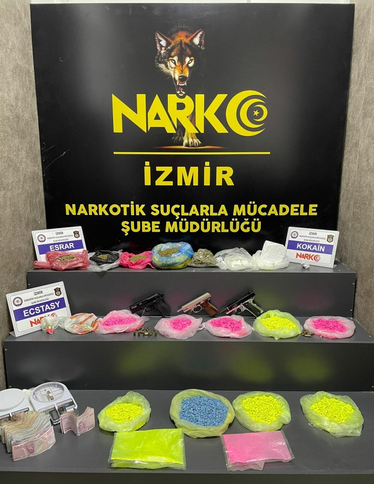 Evinde 10 bin 95 ecstasy hap ile yakalandı