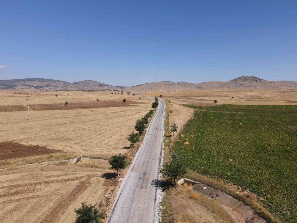 Konya'da bu ilçeye 40 kilometre modern mahalle yolu kazandırıldı