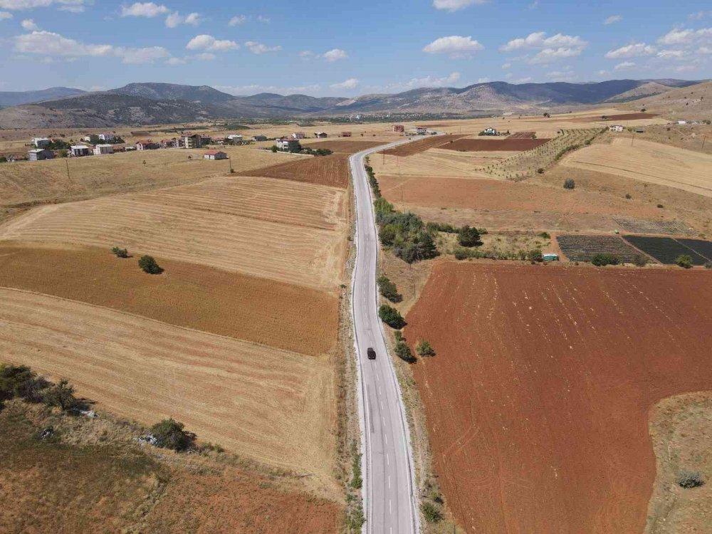 Konya'da bu ilçeye 40 kilometre modern mahalle yolu kazandırıldı
