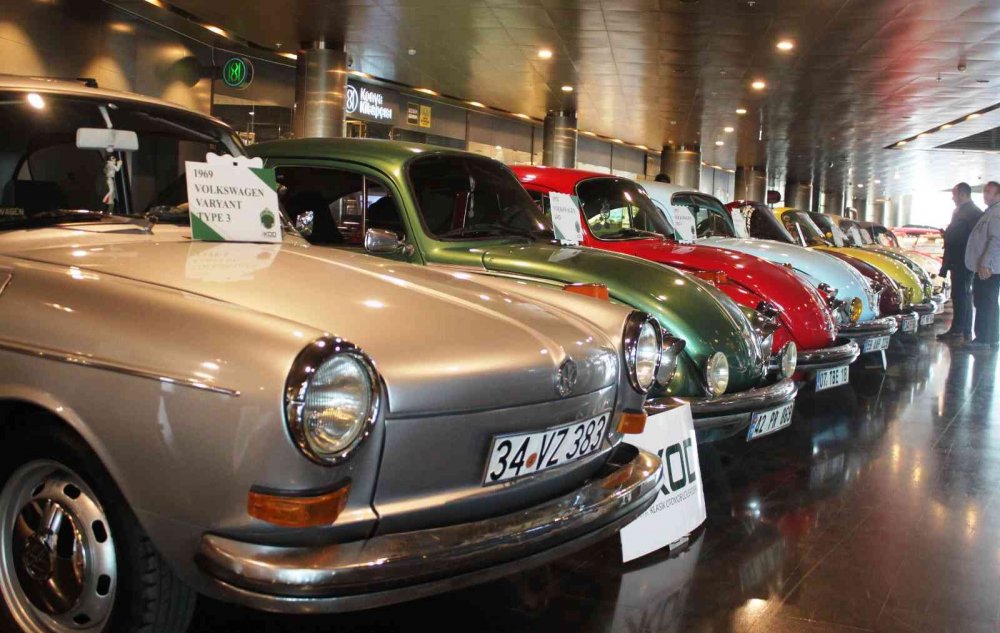 Konya'da klasik otomobiller göz kamaştırıyor