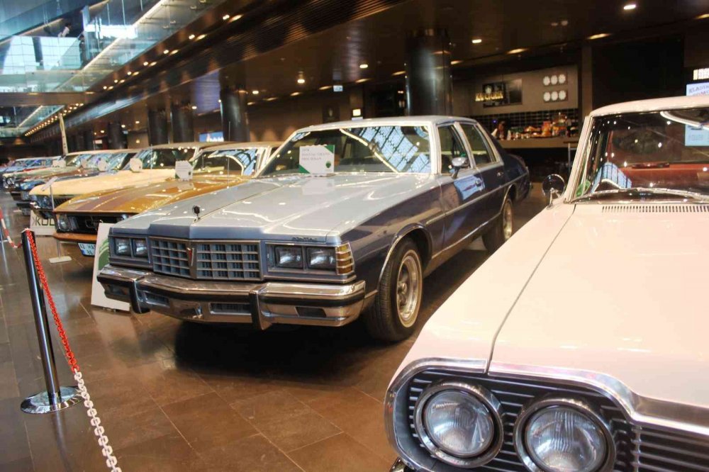 Konya'da klasik otomobiller göz kamaştırıyor