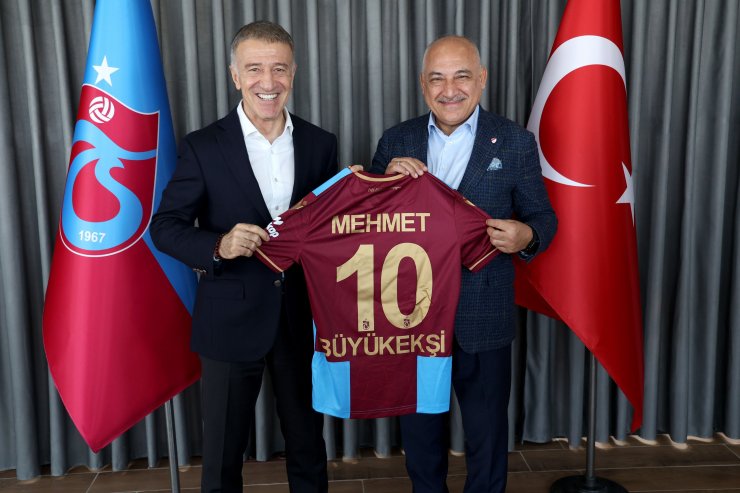 TFF Başkanı Büyükekşi, Trabzonspor'u ziyaret etti!