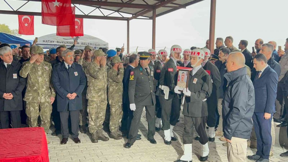 Hataylı şehit son yolculuğuna uğurlandı