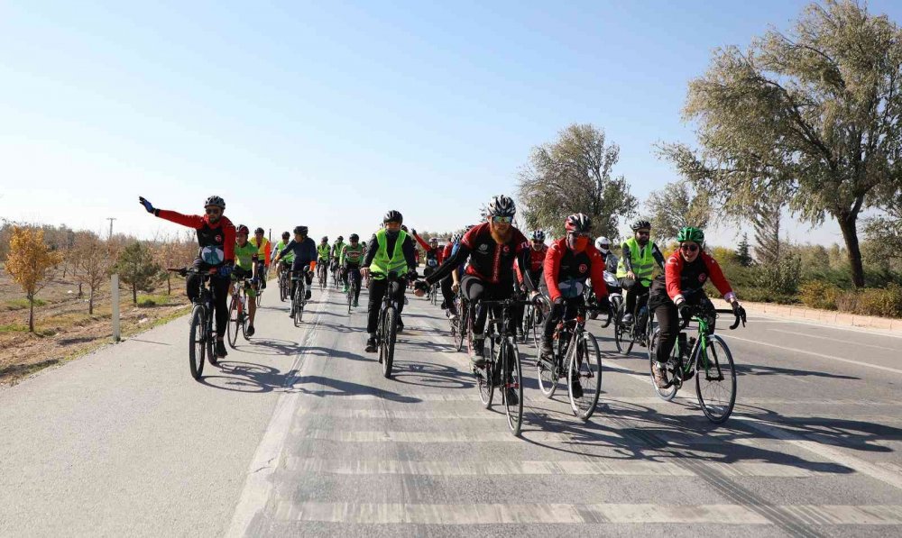 Türkiye'nin en uzun bisiklet yolu ağına sahip Konya'da anlamlı etkinlik