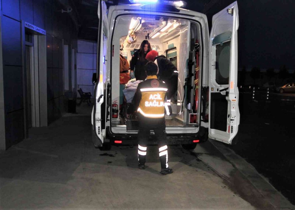 Konya'da 30 yaşındaki kişi evinin önünde bıçaklandı