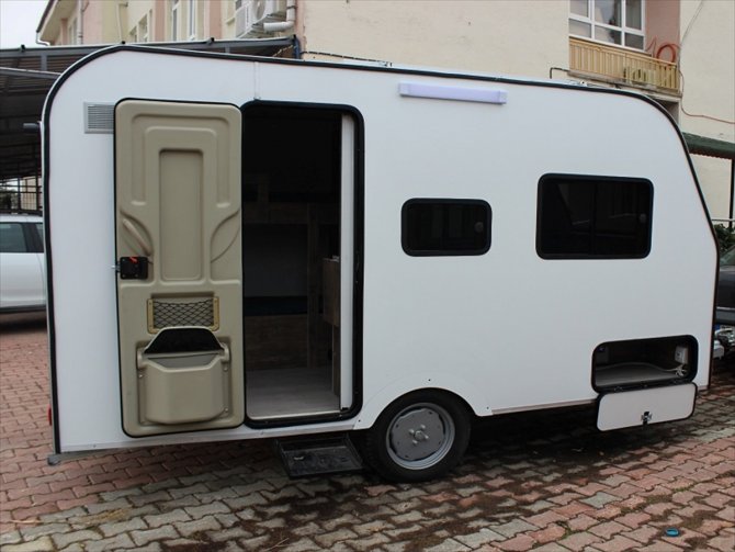 Konya'da bir çiftçiye yüzde 80 hibeyle karavan verildi