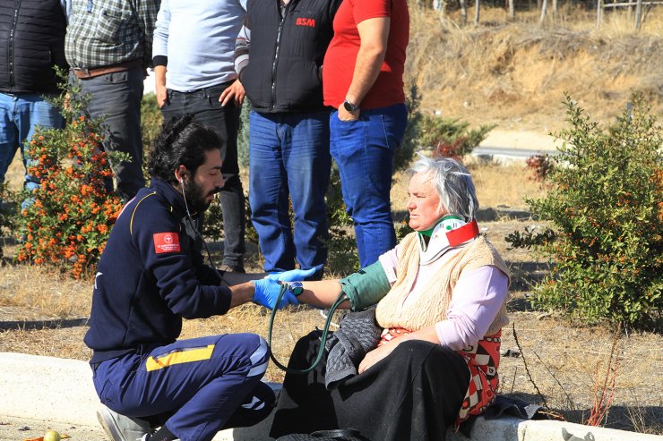 Otomobiller çarpıştı: 1'i ağır 4 yaralı