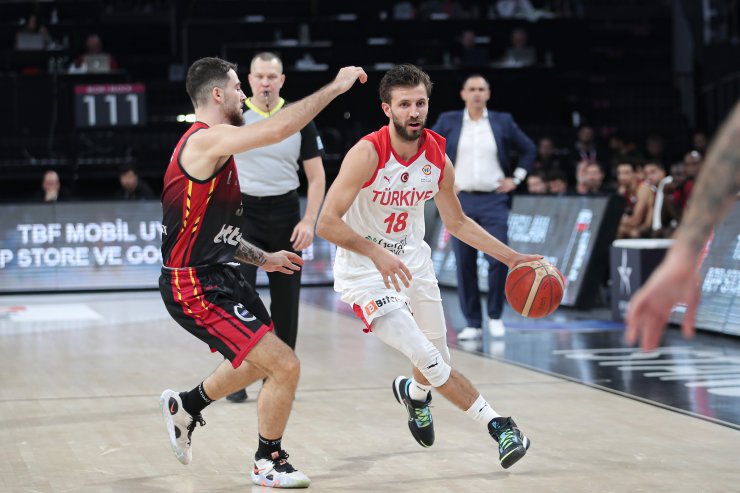 12 Dev Adam Belçika'ya fark attı