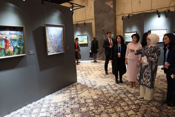 Emine Erdoğan, Özbekistan’ın Renkleri Sergisi’ni ziyaret etti