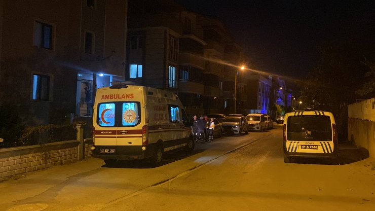 Eşiyle tartışıp, intihar edeceğini söyleyerek kendini eve kilitledi