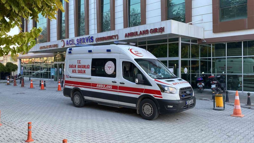 Konya'da üzerine televizyon devrilen çocuk hayatını kaybetti