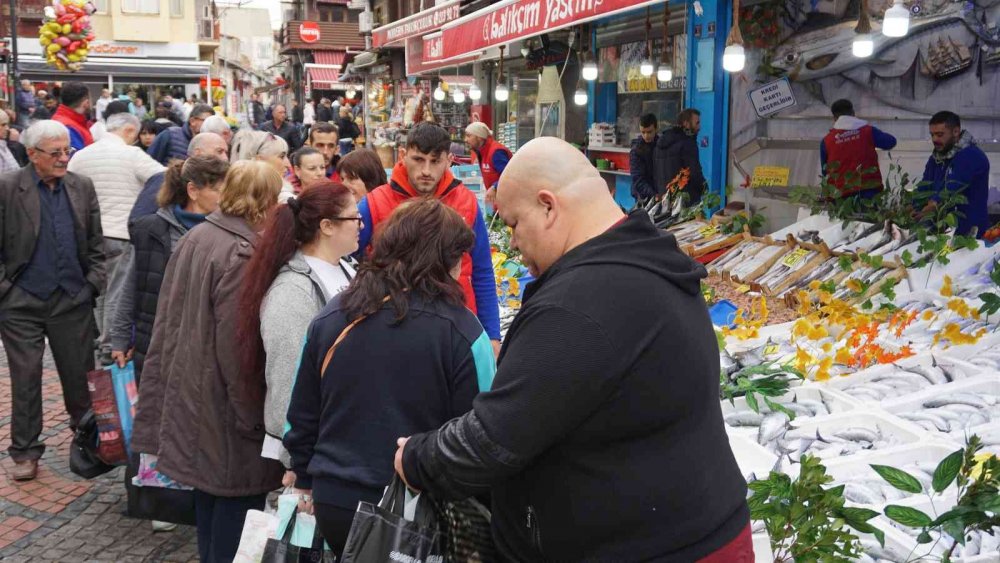 Sezona 80 liradan başlamıştı, hamsinin fiyatında düşüş