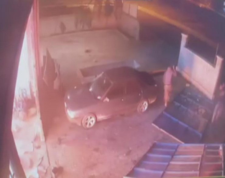 Konya'da oto tamirhanesinde patlama