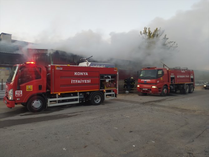 Konya'da sanayi sitesinde yangın çıktı
