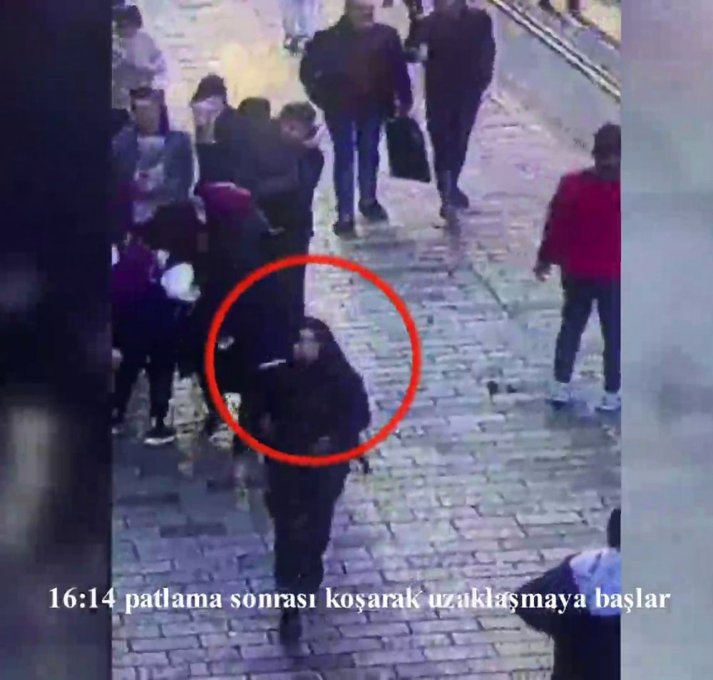 Beyoğlu'ndaki saldırıda teröristin olay yerine geliş görüntülerine ulaşıldı
