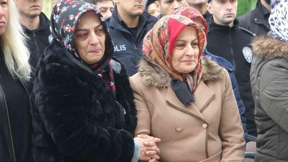 Kalp krizi sonucu hayatını kaybeden polis memurunun naaşı Konya'ya gönderildi