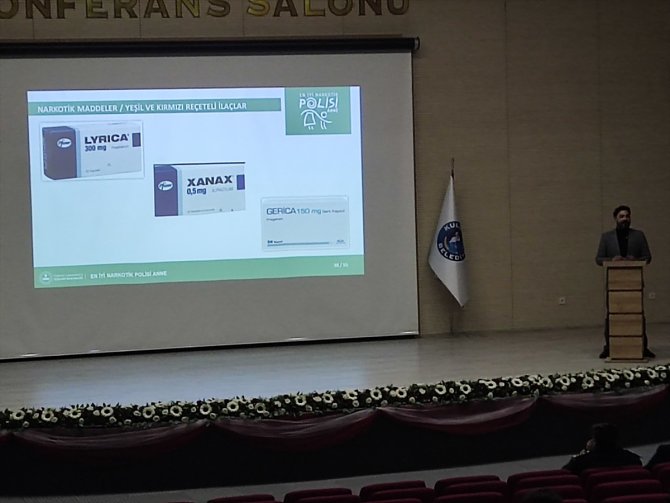 Konya'nın ilçelerinde uyuşturucu konulu seminer