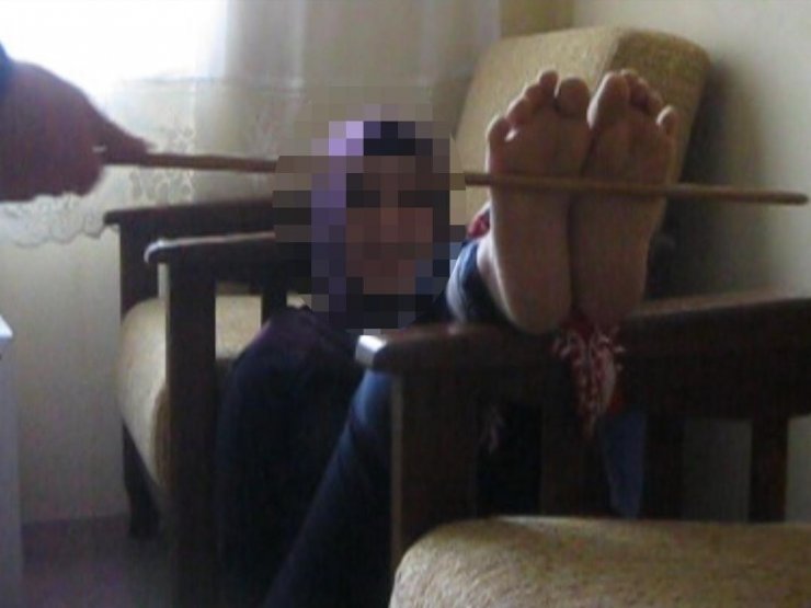 'Falaka' davasında şikayetçi olmayan eş: Fantezi amacıyla falakaya yatırdı