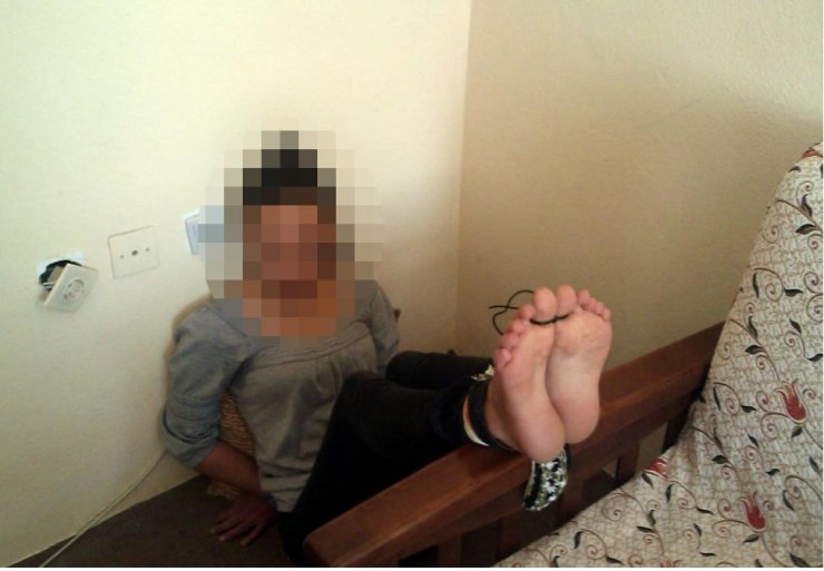 'Falaka' davasında şikayetçi olmayan eş: Fantezi amacıyla falakaya yatırdı