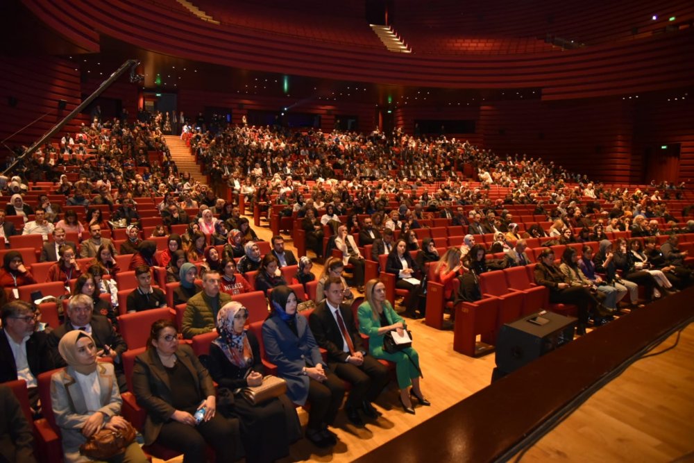 Konya’da Öğretmenler Günü kutlandı