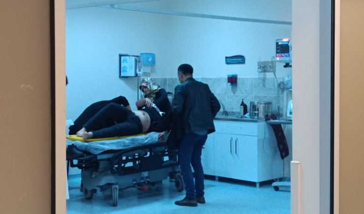 Taziye dönüşü polisleri taşıyan otobüs devrildi: 11 güvenlik görevlisi yaralandı