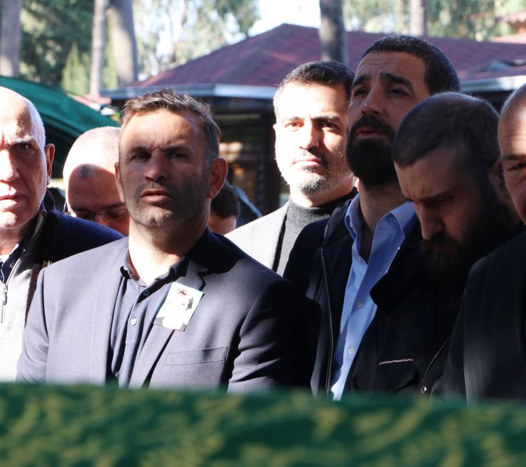 Fatih Terim'in annesi Nuriye Terim, son yolculuğuna uğurlandı