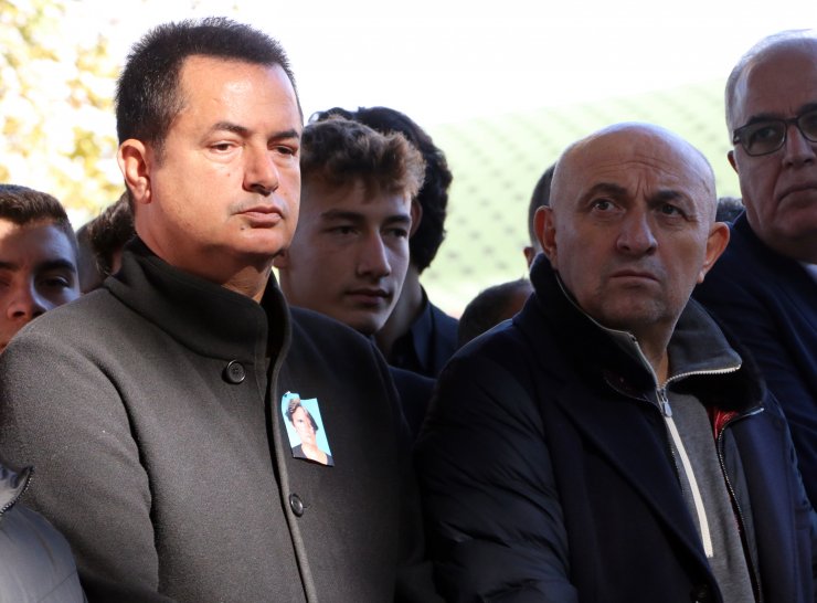 Fatih Terim'in annesi Nuriye Terim, son yolculuğuna uğurlandı